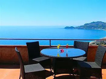 Residence Letojanni Apartment